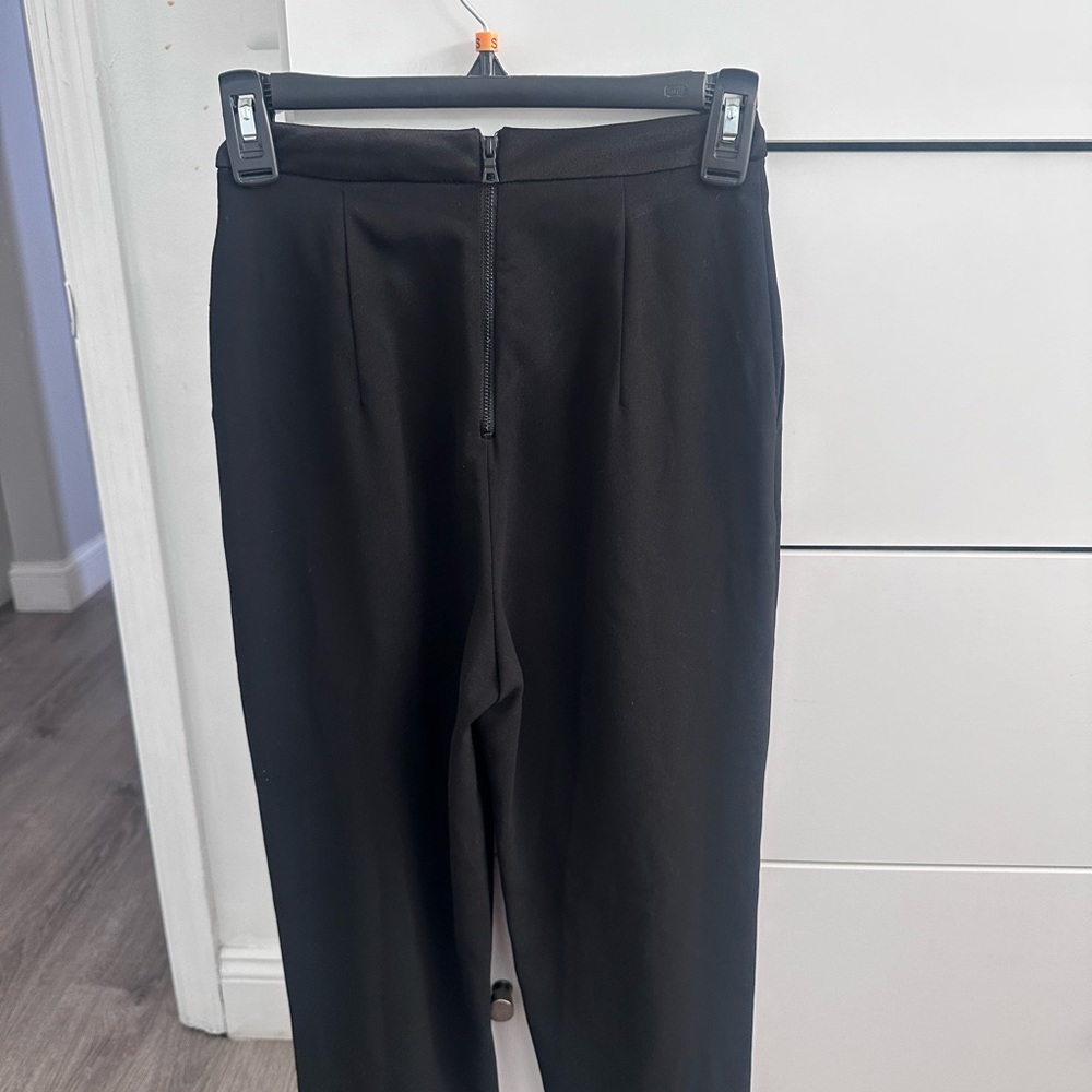Alice + Olivia trousers. No stains no signs of wear.